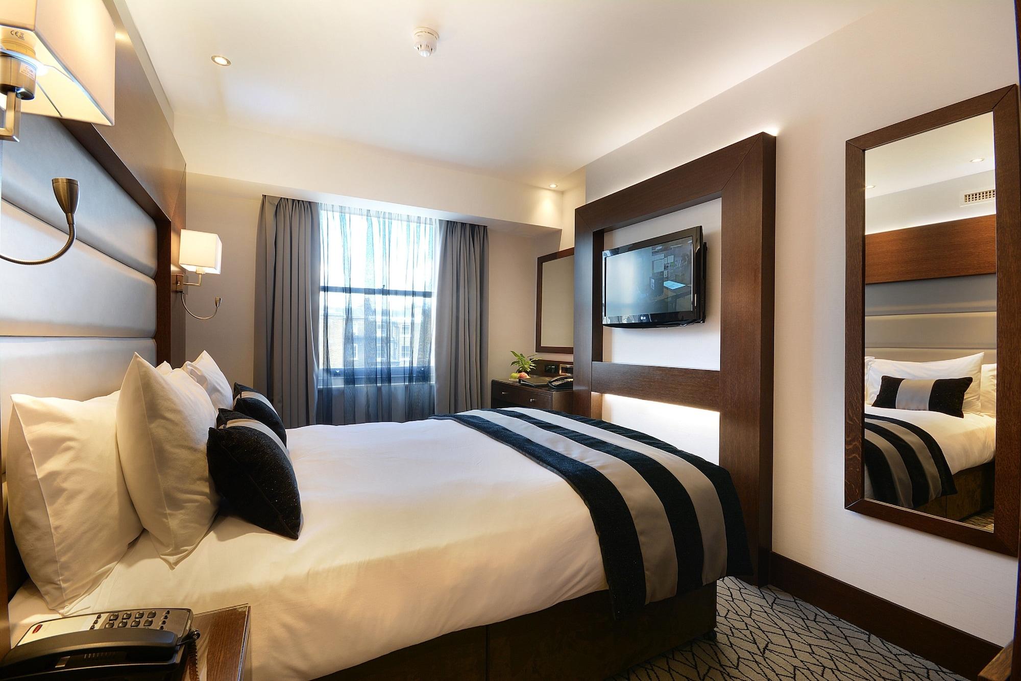 Park Grand London Lancaster Gate Londres Exterior foto A bedroom at the hotel