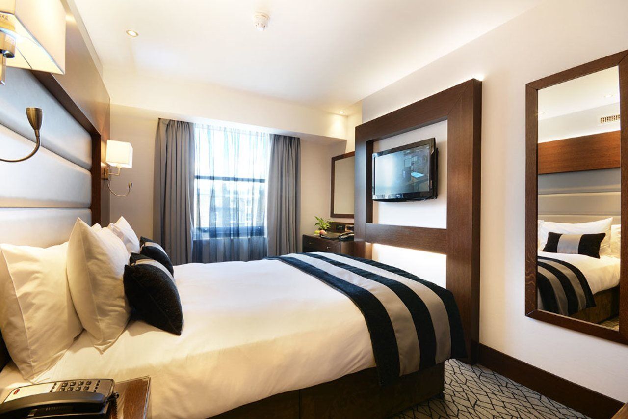 Park Grand London Lancaster Gate Londres Exterior foto A bedroom at the hotel